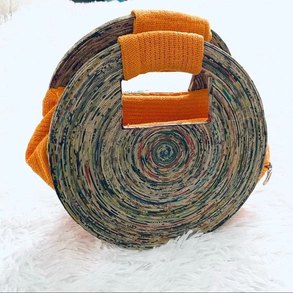 New! RARE ✨ Hand-woven Recycled Paper Handbag